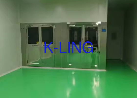 Douche à air automatique à l'entrée avec lumières LED / Porte en verre à oscillation