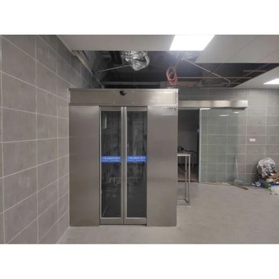 Douche à air de salle blanche Configuration de ventilateur dédié et alimentation 220V/50Hz pour la purification de l'air de la salle blanche
